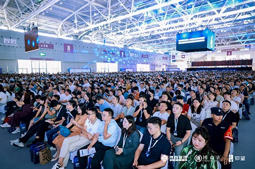 深國安受邀參加第六屆博商民企盛典