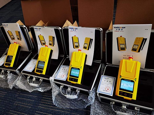 半導體巡檢機器人集成氮氣檢測儀應用案例